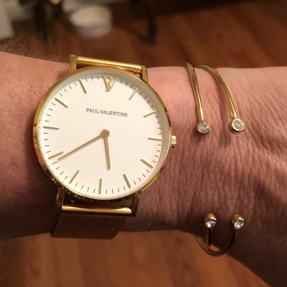 Paul Valentine gold-tone with 2 bangles